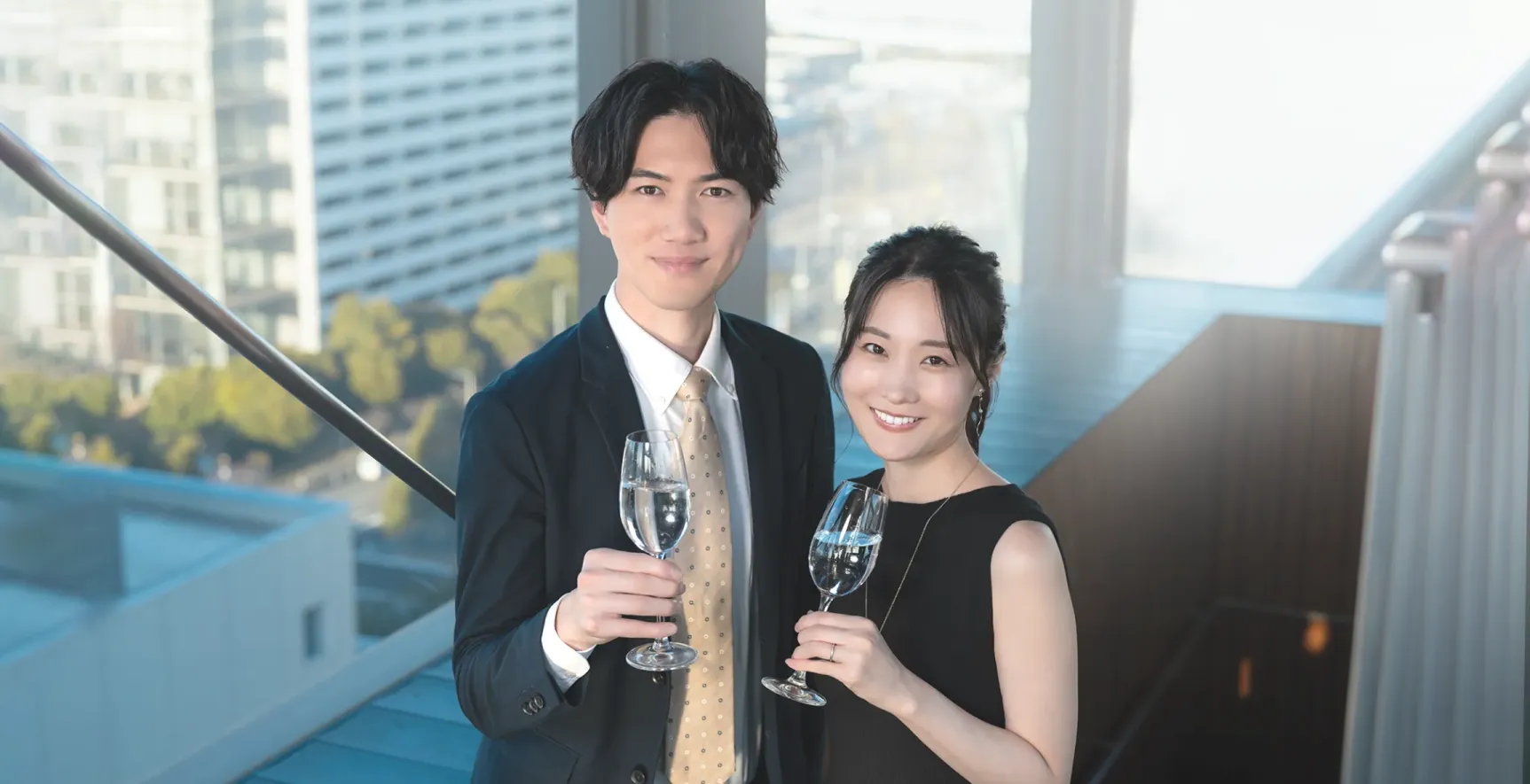 既婚者同士で交流するイメージ